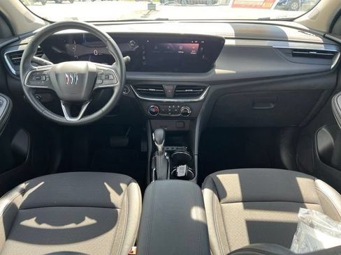 Used 2025 Buick Encore GX Preferred AWD/4WD image 11