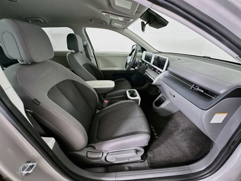 Used 2023 Hyundai Ioniq 5 SE RWD image 30