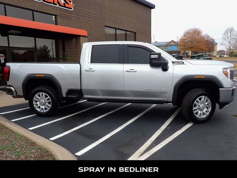 Used 2022 GMC Sierra 3500 SLE w/ Remote Start Package image 7