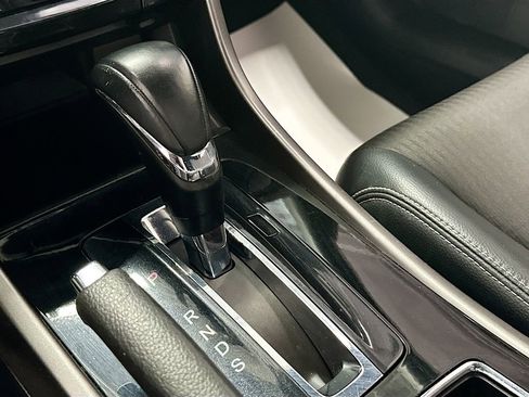 Used 2016 Honda Accord Sport image 17