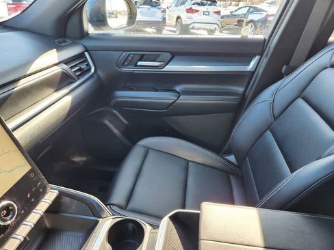 New 2026 GMC Terrain Elevation w/ Elevation Premium Package image 9