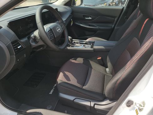 New 2027 Nissan Sentra SR w/ Floor Mat Package FWD image 16