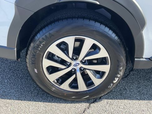 Certified 2025 Subaru Outback Premium w/ Popular Package #1 image 17