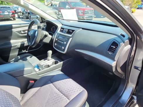 Used 2016 Nissan Altima 2.5 image 17