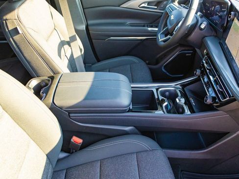 New 2026 Chevrolet Traverse LT w/ Enhanced Driving Package image 10