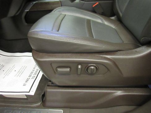 Used 2021 GMC Sierra 3500 Denali AWD/4WD image 40