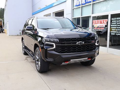 Used 2023 Chevrolet Tahoe Z71 w/ Z71 Off-Road Package AWD/4WD image 2