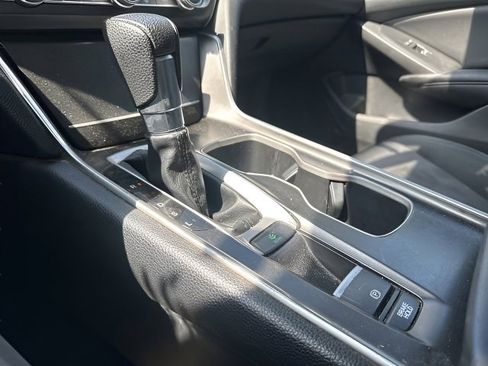 Used 2019 Honda Accord LX image 22