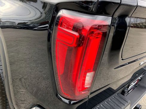 Used 2025 GMC Sierra 1500 SLT image 29