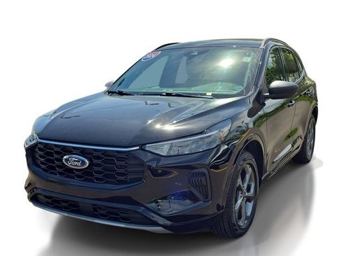 Used 2024 Ford Escape ST-Line w/ Tech Pack #1 AWD/4WD image 2