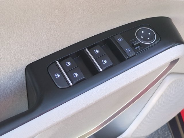 Certified 2025 Kia Soul LX w/ LX Technology Package FWD image 13