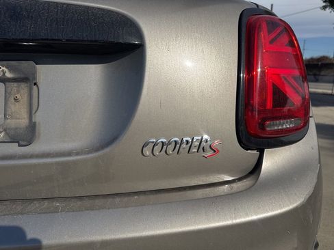 Used 2019 MINI Cooper S w/ Premium Package image 19