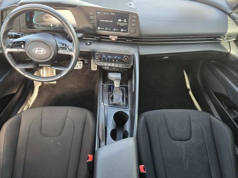Used 2025 Hyundai Elantra Sport FWD image 24