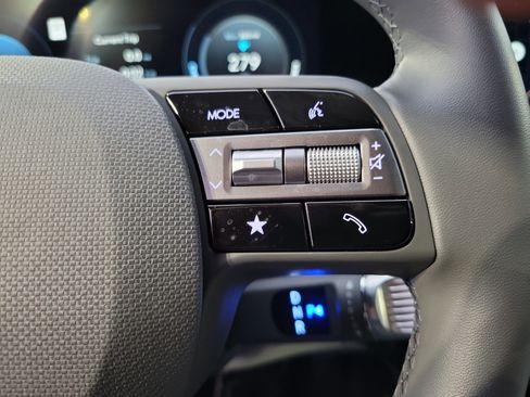 Certified 2025 Hyundai Ioniq 5 Limited image 8