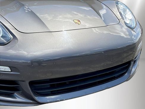Used 2014 Porsche Panamera RWD image 32