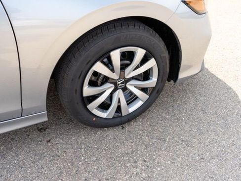 Used 2024 Honda Civic LX image 10