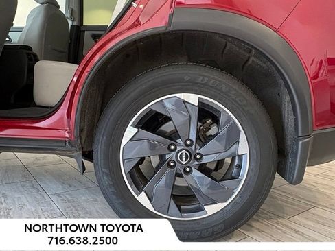 Used 2025 Nissan Rogue SV AWD/4WD image 24