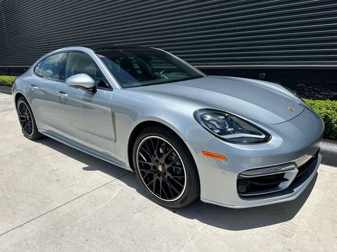Certified 2023 Porsche Panamera RWD image 12