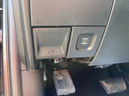 New 2026 RAM 3500 Tradesman AWD/4WD image 28