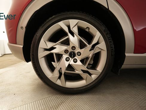 Used 2023 Genesis GV60 Performance image 17