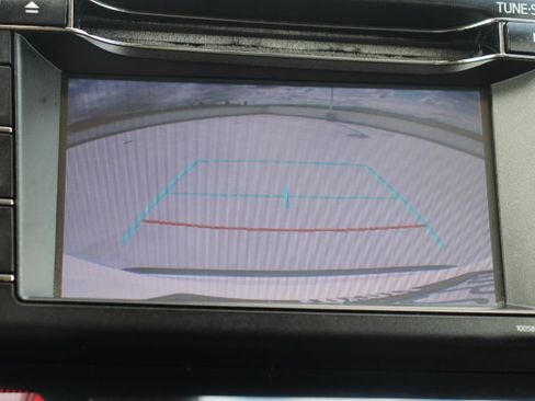 Used 2018 Toyota RAV4 XLE FWD image 24