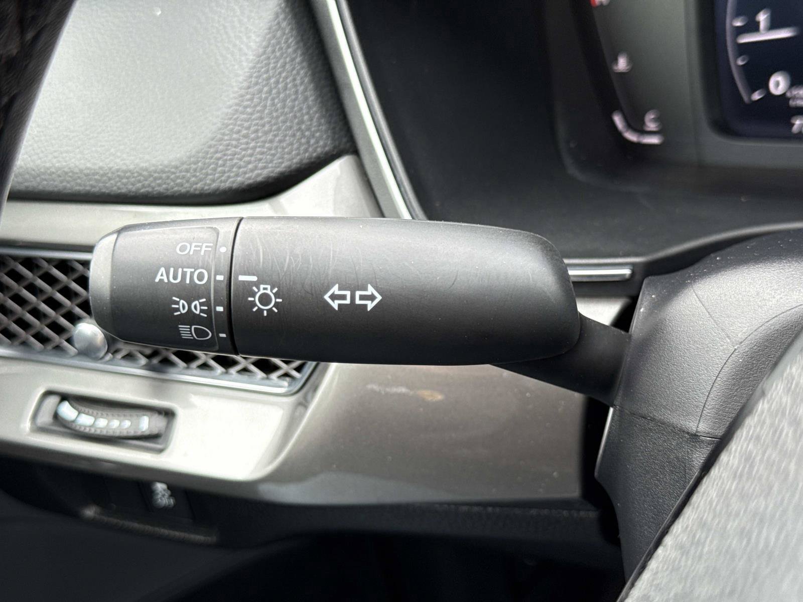 Used 2025 Acura Integra FWD image 12