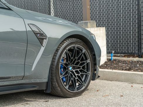 Used 2022 BMW M3 Competition w/ M Carbon Exterior Package image 17