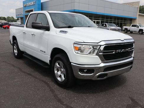 Used 2019 RAM 1500 Big Horn AWD/4WD image 2