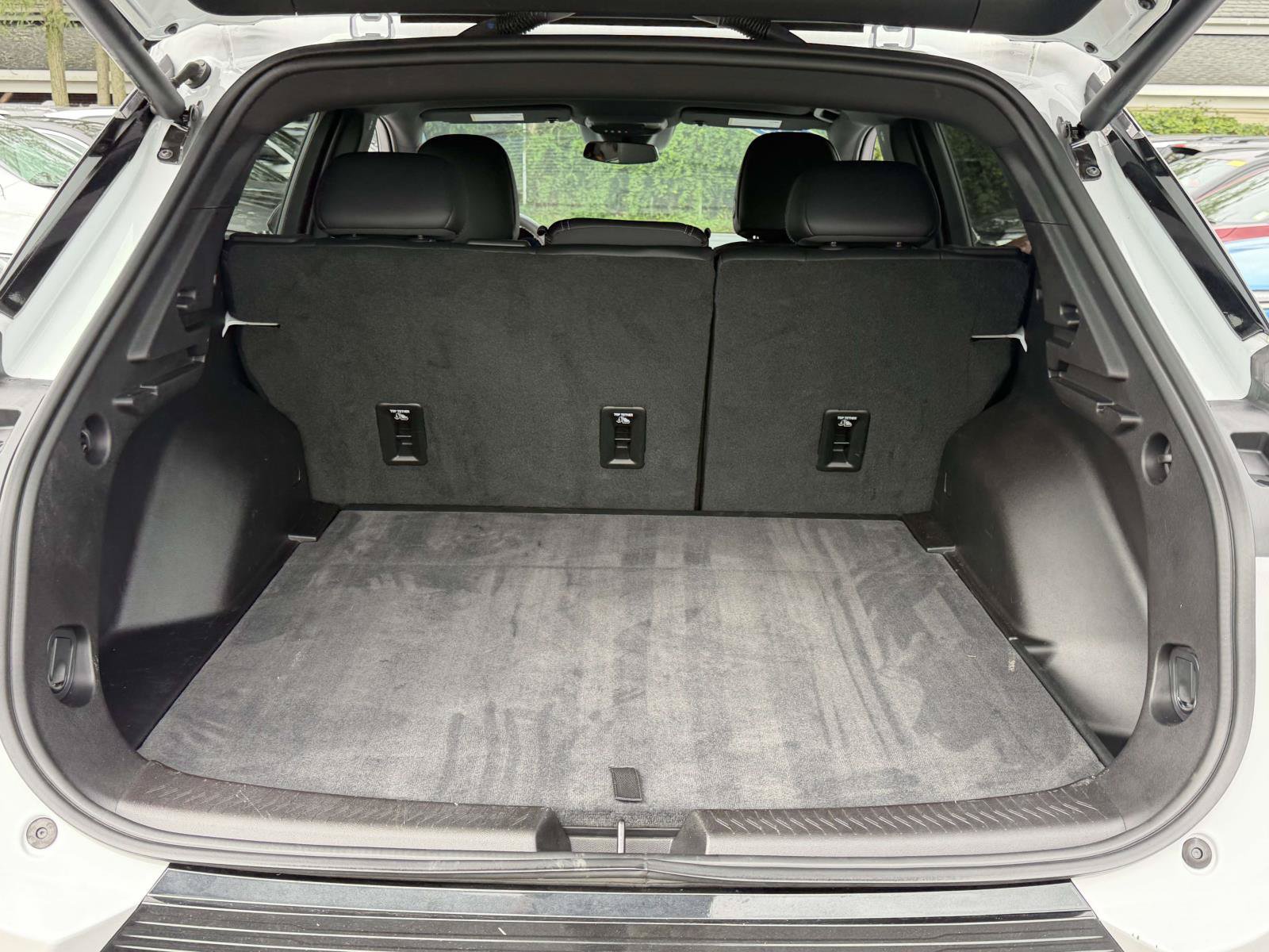 Used 2025 Chevrolet Equinox EV LT w/ Convenience Package FWD image 6