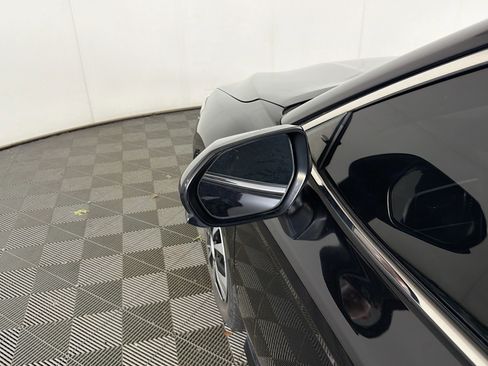 Used 2018 Toyota Camry LE FWD image 16