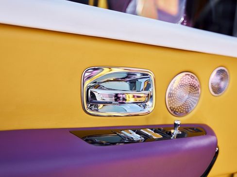 Used 2025 Rolls-Royce Cullinan image 36