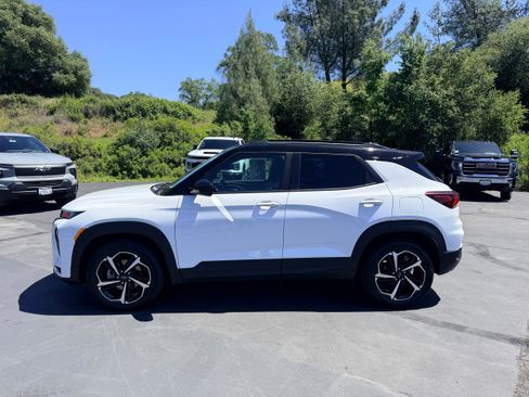Used 2021 Chevrolet TrailBlazer RS w/ Sun and Liftgate Package AWD/4WD image 1