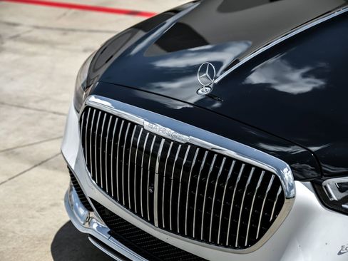 Used 2024 Mercedes-Benz Maybach S 580 4MATIC image 32