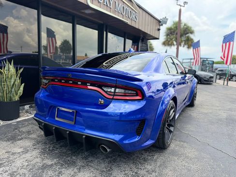 Used 2020 Dodge Charger R/T w/ Blacktop Package RWD image 12