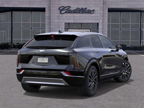 New 2026 Cadillac Optiq Sport 2 w/ LPO, Floor Liner Package image 4