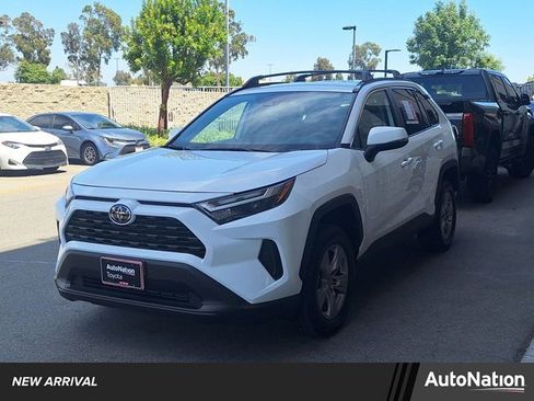 Certified 2025 Toyota RAV4 XLE image 1