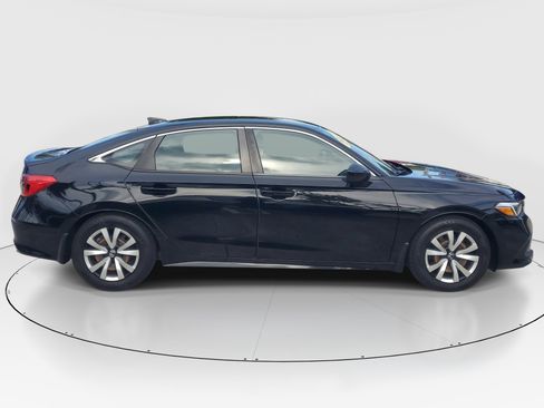Used 2023 Honda Civic LX image 2