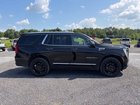Used 2026 GMC Yukon Denali w/ Sun & Power Step Package AWD/4WD image 14