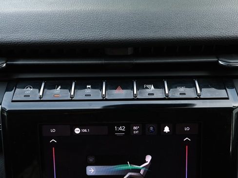 Used 2023 Jeep Grand Cherokee Laredo RWD image 16