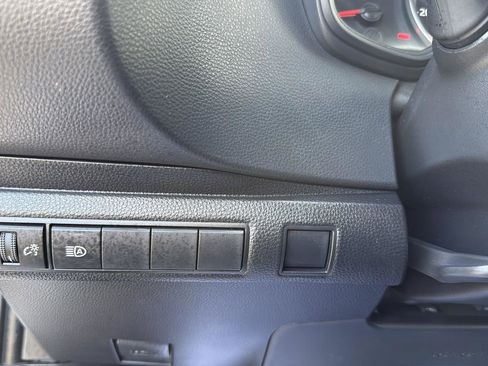 Used 2022 Toyota Corolla SE image 18