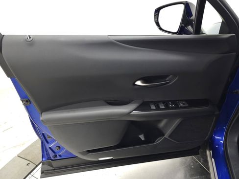 Used 2023 Lexus UX 250h F Sport w/ Accessory Package (Z2) image 13