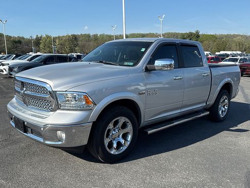 Used 2018 RAM 1500 Laramie w/ Convenience Group image 3