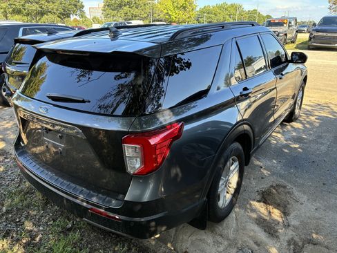 Used 2020 Ford Explorer XLT w/ Equipment Group 202A RWD image 8