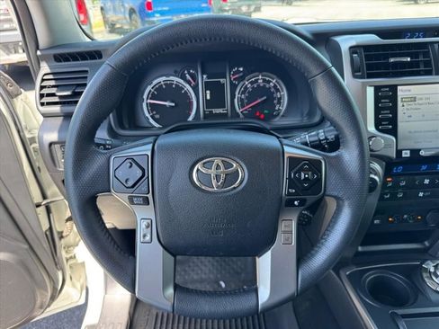 Used 2022 Toyota 4Runner Limited AWD/4WD image 25