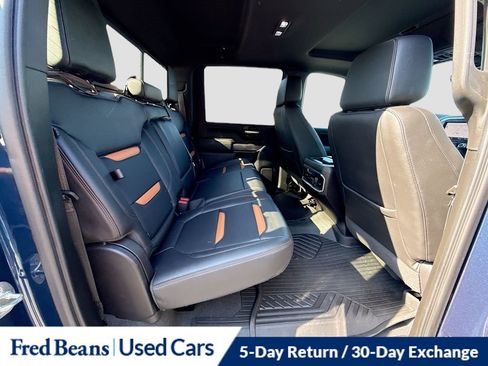 Used 2021 GMC Sierra 2500 AT4 w/ AT4 Premium Plus Package AWD/4WD image 29