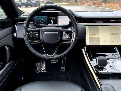 Used 2025 Land Rover Range Rover Sport Dynamic SE image 6