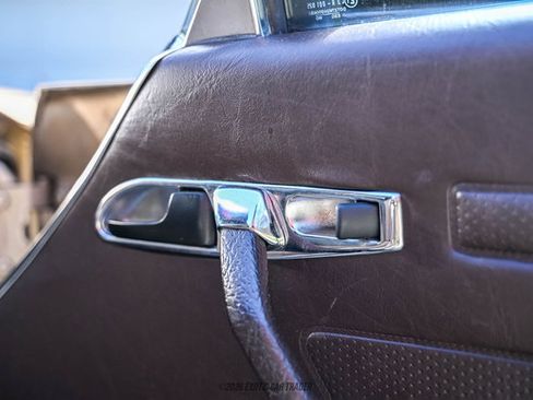 Used 1988 Mercedes-Benz 560 SL image 53