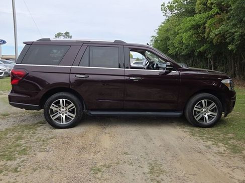 Used 2024 Ford Expedition Limited RWD image 15