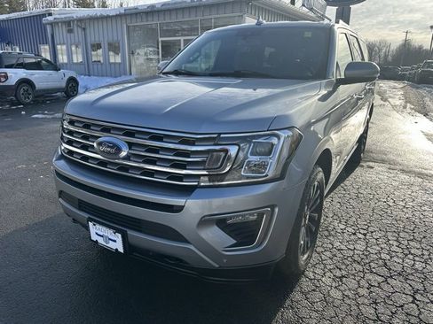 Used 2021 Ford Expedition Limited image 9