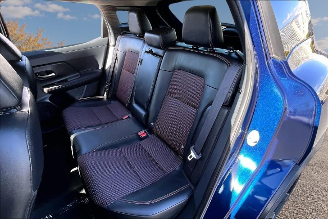 Used 2025 Nissan Kicks SR FWD image 21